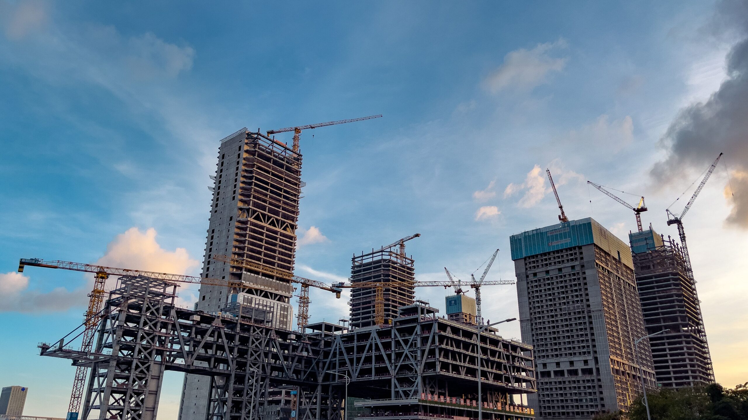 Prédios em construção